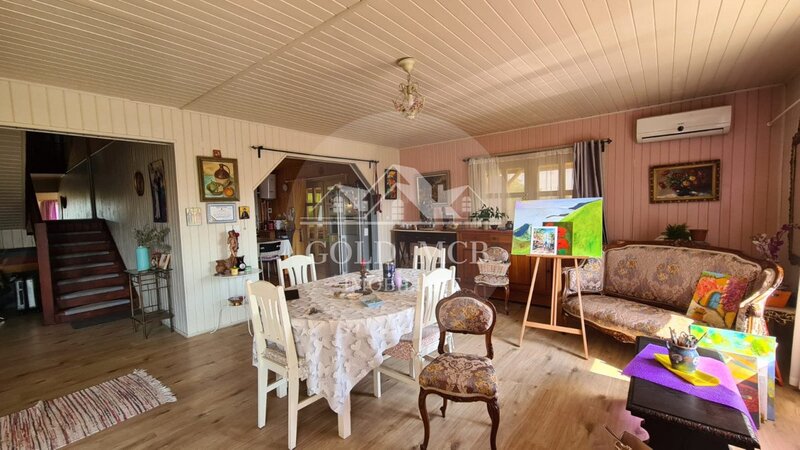 Vila Oras Crevedia situata stradal -dormitor pe parter