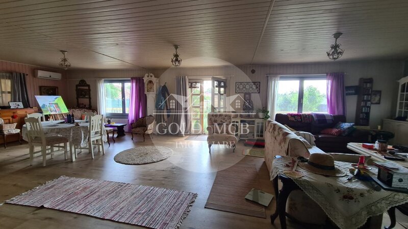 Vila Oras Crevedia situata stradal -dormitor pe parter